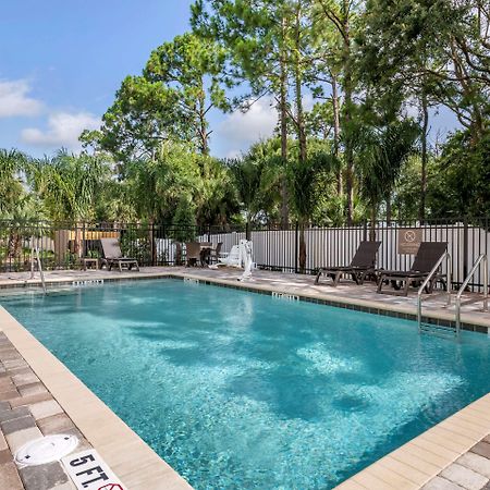 Comfort Suites Daytona Beach-Speedway Экстерьер фото